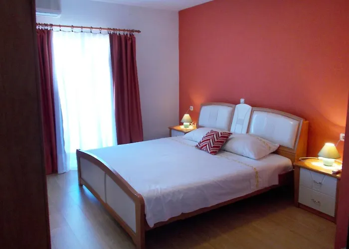 Kneza 4342a Račišće
