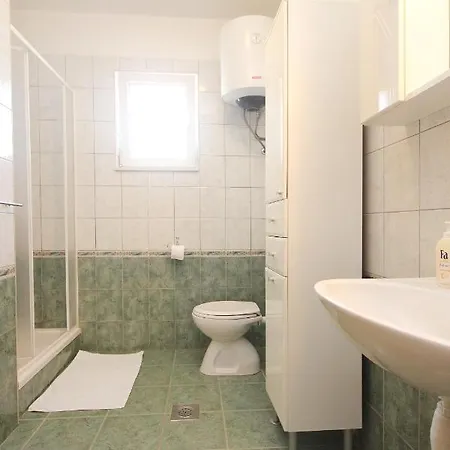 アパート Kneza 4342a *